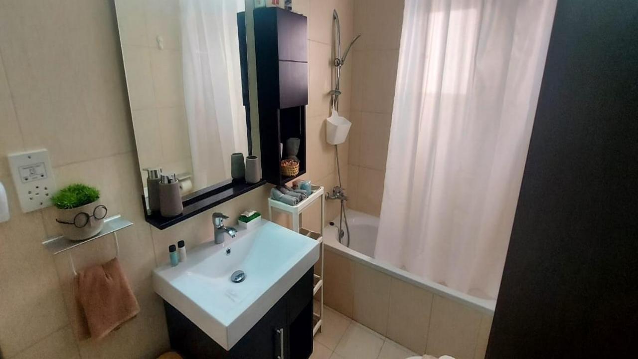 Paramount Gardens Resorts C202 Larnaca Esterno foto